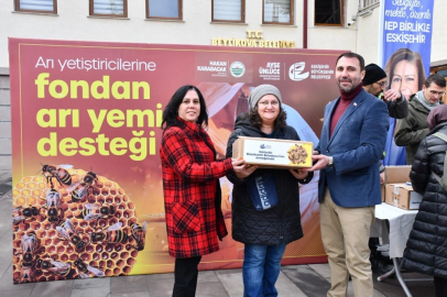 Eskişehir'de üreticilere arı yemi desteği