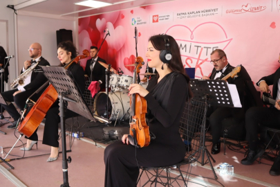 Kocaeli İzmit’te Sevgililer Günü coşkusu