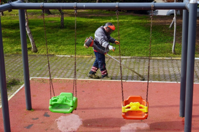 İstanbul Maltepe'de parklar bayrama hazırlanıyor