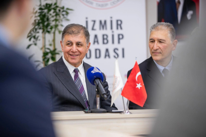 İzmir'de Başkan Tugay’dan sağlık emekçilerine teşekkür