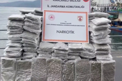 İstanbul açıklarında narko operasyon... Kilolarca skunk ele geçirildi