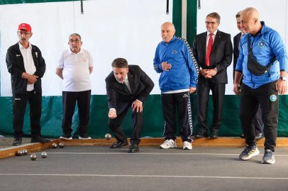 Bursa'da Başkan Vekili Biba huzurevi sakinleriyle buluştu