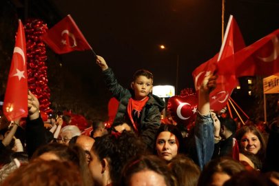 Binlerce Nilüferli Cumhuriyet’in 103’üncü yılında tek yürek oldu